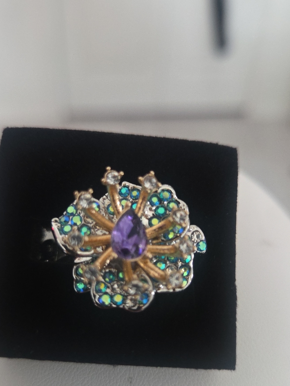 Paparazzi Decadent Display Purple Ring NWT